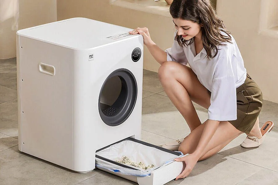 litter box with tray